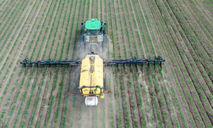 Misguided fertilizer cap threatens Canada’s carbon-smart farmers